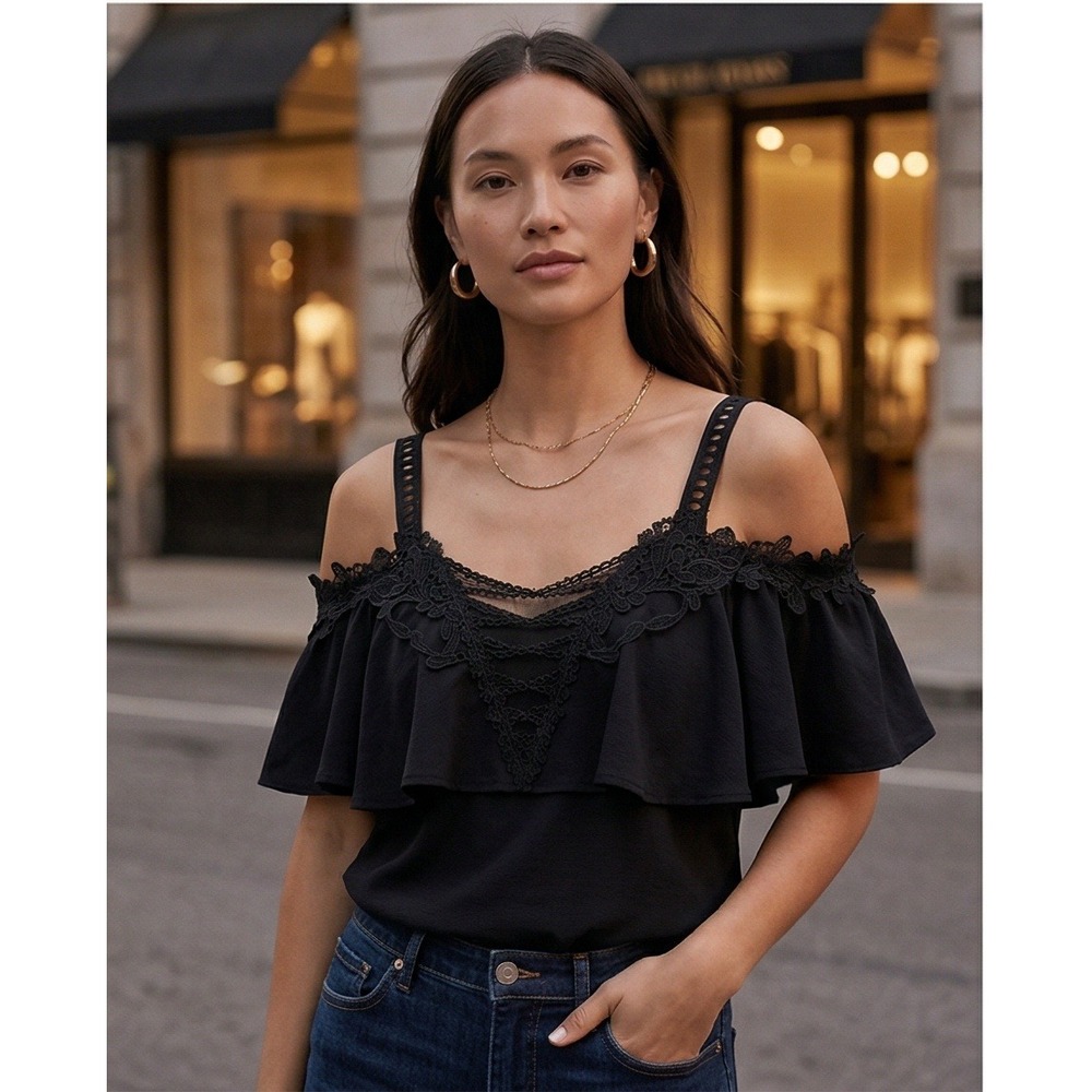 Roamans 1X Black Cold Shoulder Lace Trim Ruffle Top Plus‎ 22/24